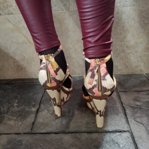 Colorful snake skin platform wedges with 6 inch heels - Picture 3 of 10